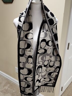 Coach Merino Wool Scarf in Black and Gray